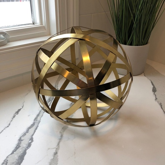 THRESHOLD BRASS DECORATIVE ORB - Picture 2 of 6